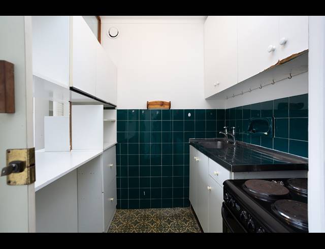0.5 BEDROOM APARTMENT TO LET IN CLAREMONT